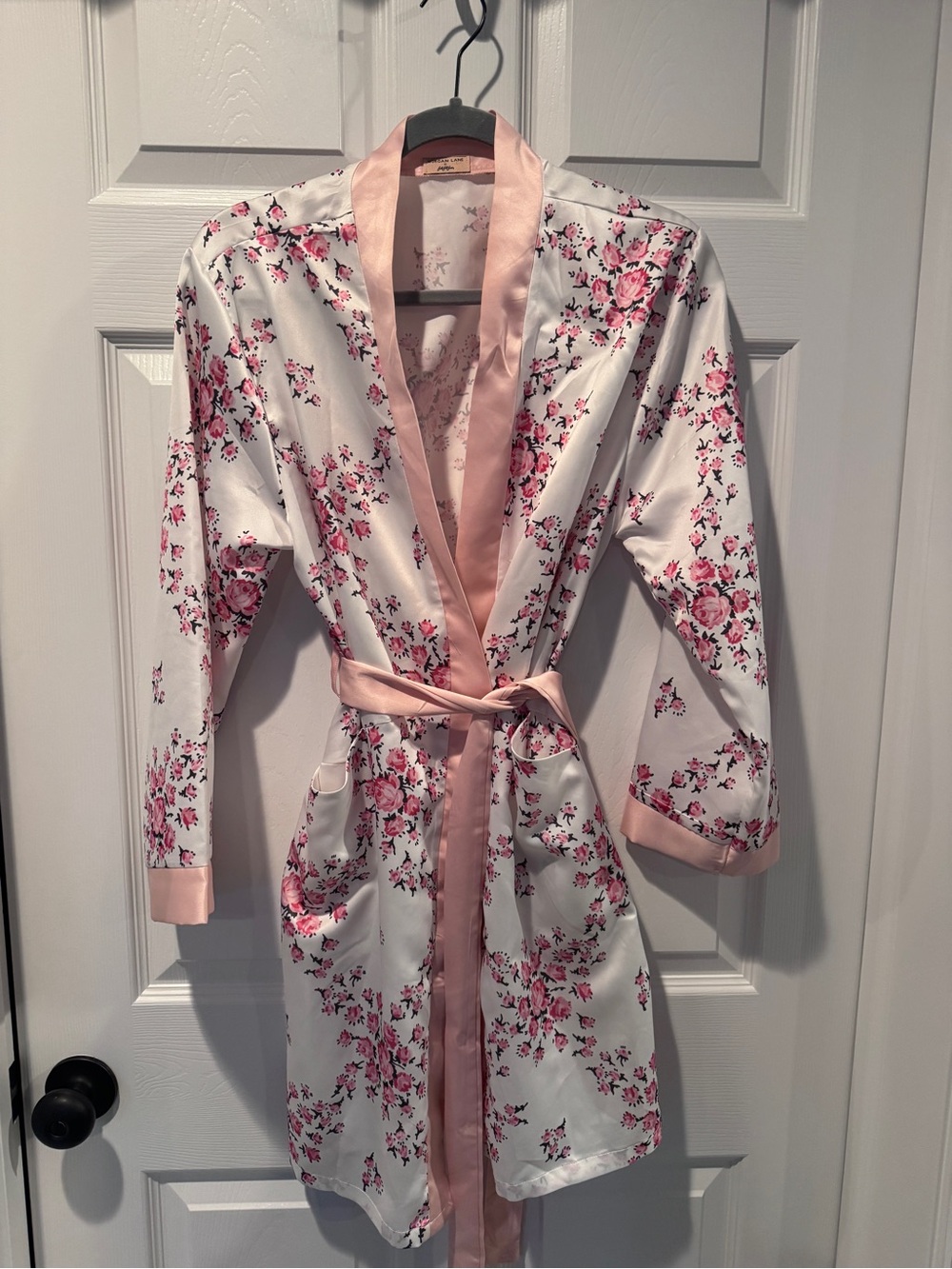 Morgan Lane White Satin Kimono Robe with Pink Floral Trim